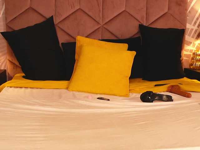 DeliaSmith live cam preview