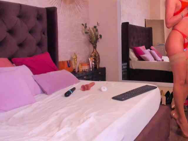 DeliaSmith webcam