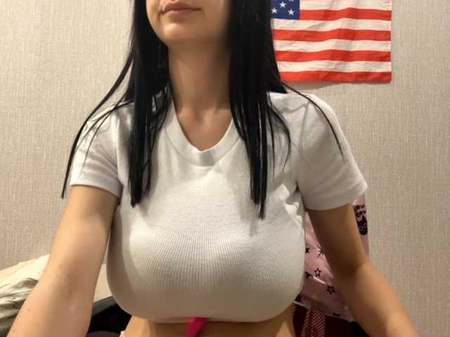 RaylenePedroni live cam on BongaCams