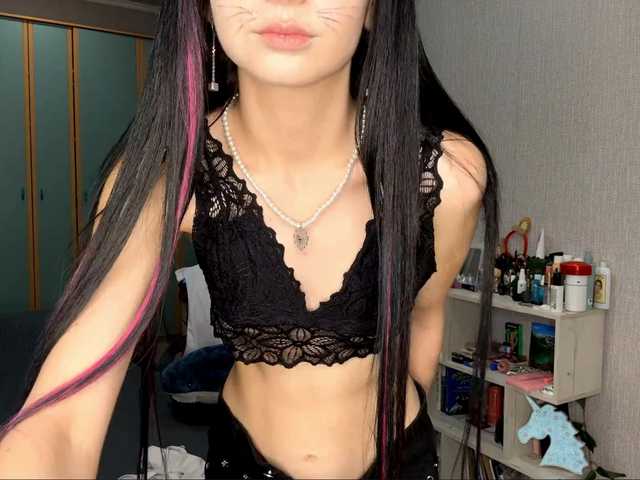 RaylenePedroni live cam on BongaCams