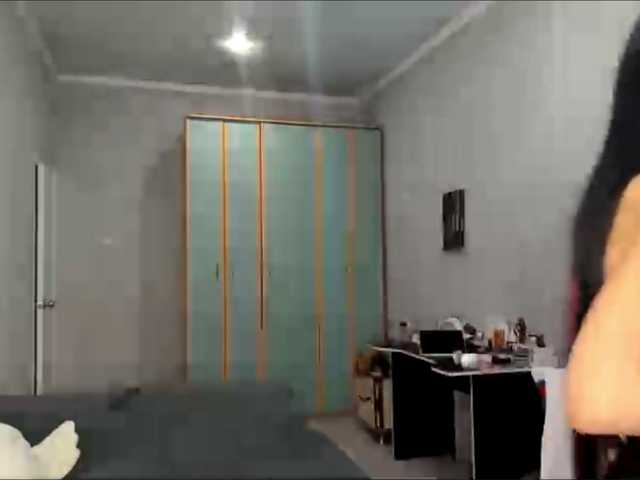 RaylenePedroni live cam on BongaCams