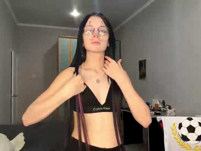 RaylenePedroni live cam on BongaCams