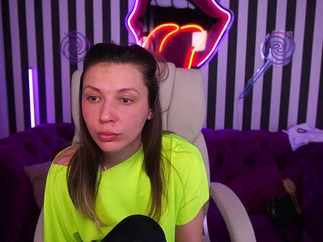 KristinkaSEX live cam on BongaCams