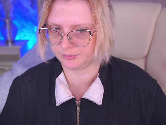 kirakolobok live sex