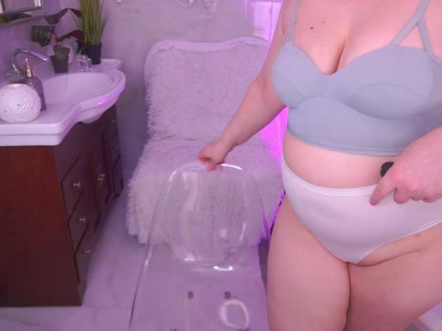 KiraKolobok live cam on BongaCams