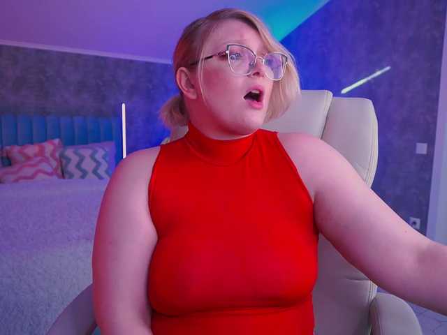 KiraKolobok live cam on BongaCams