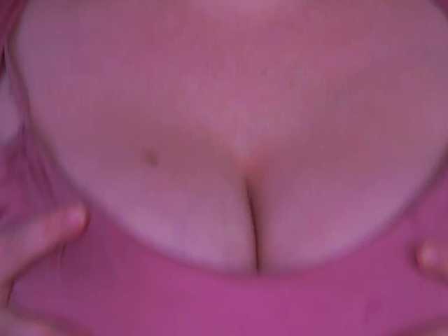 KiraKolobok live cam on BongaCams