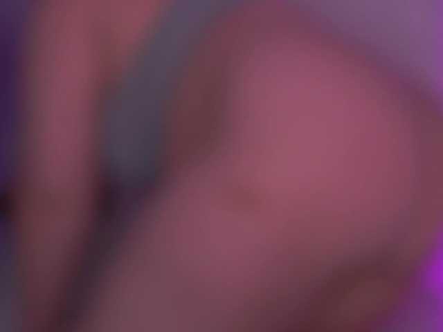 KiraKolobok live cam on BongaCams