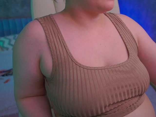 KiraKolobok live webcam show