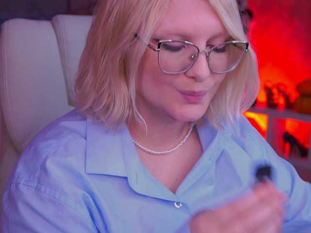 KiraKolobok live cam preview