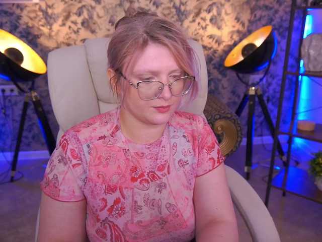 KiraKolobok live cam on BongaCams