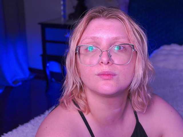 KiraKolobok webcam