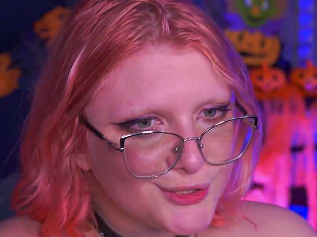 KiraKolobok live cam on BongaCams
