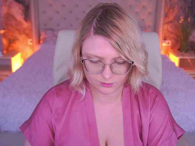 KiraKolobok webcam