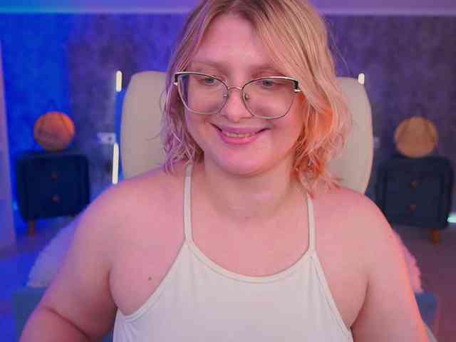 KiraKolobok webcam