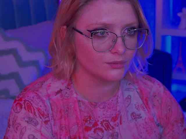KiraKolobok webcam