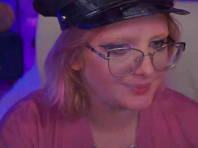 KiraKolobok webcam