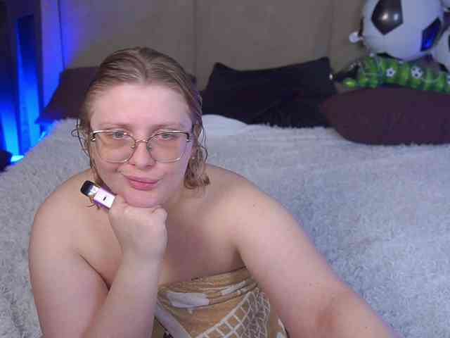 KiraKolobok webcam