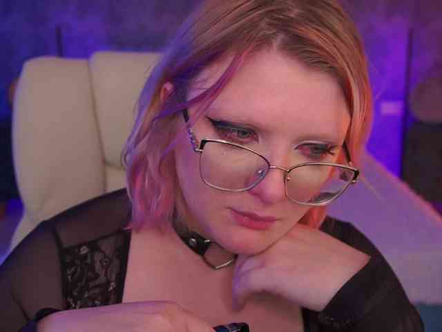 KiraKolobok webcam