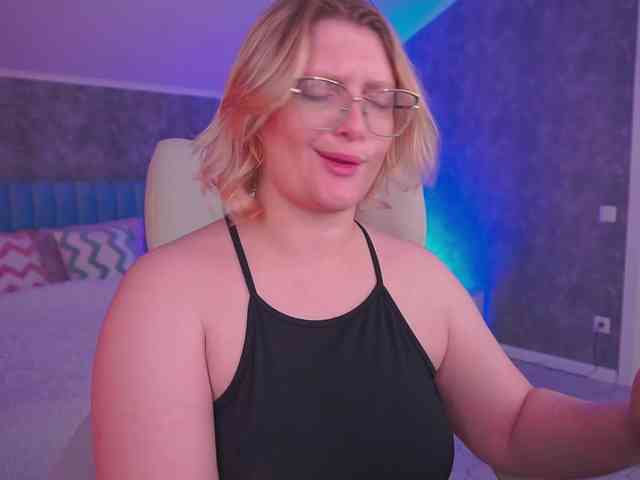 KiraKolobok webcam