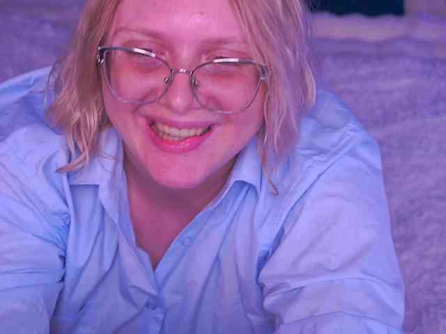 KiraKolobok webcam