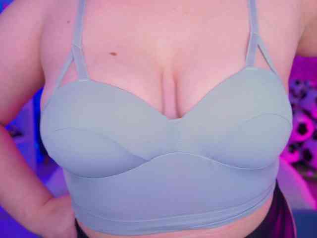 KiraKolobok webcam