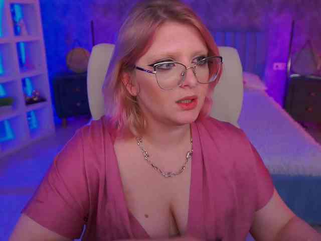 KiraKolobok webcam
