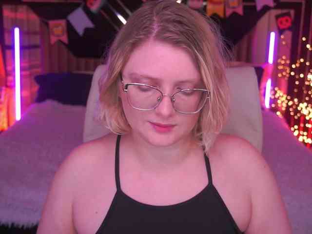 KiraKolobok webcam