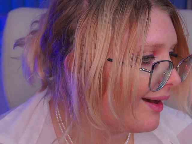 KiraKolobok webcam