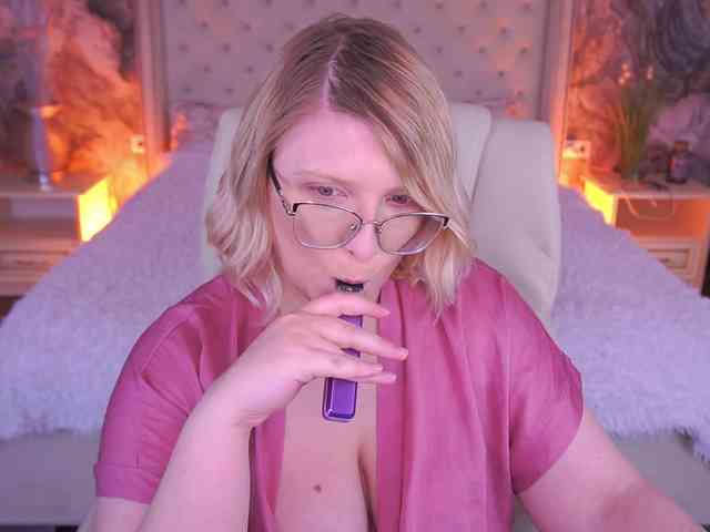 KiraKolobok webcam