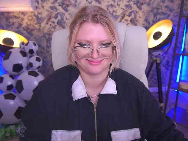 KiraKolobok webcam