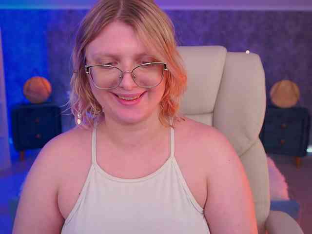 KiraKolobok webcam