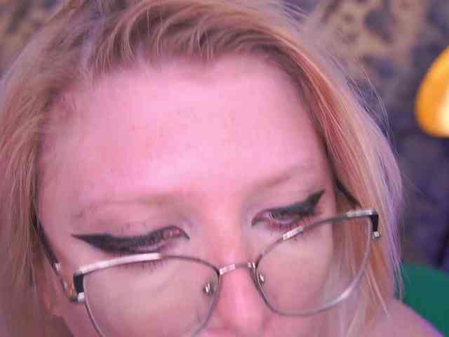 KiraKolobok webcam
