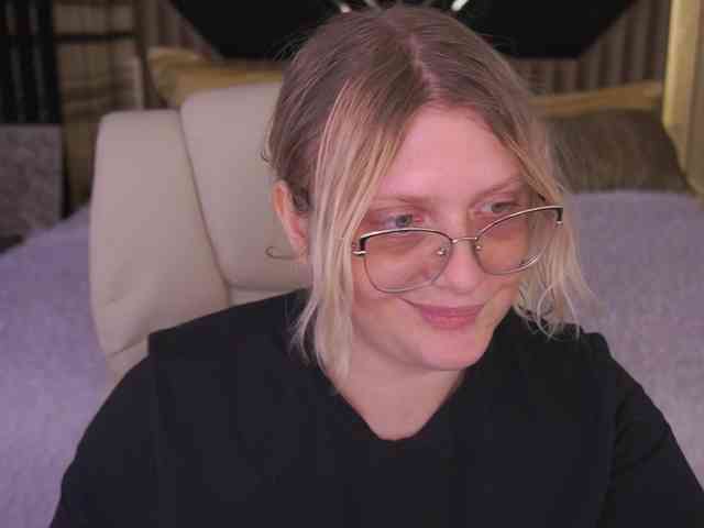 KiraKolobok webcam