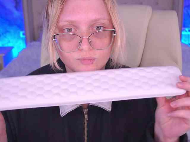 KiraKolobok webcam
