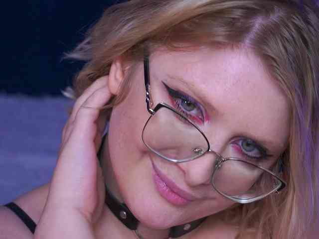 free sex web cam KiraKolobok