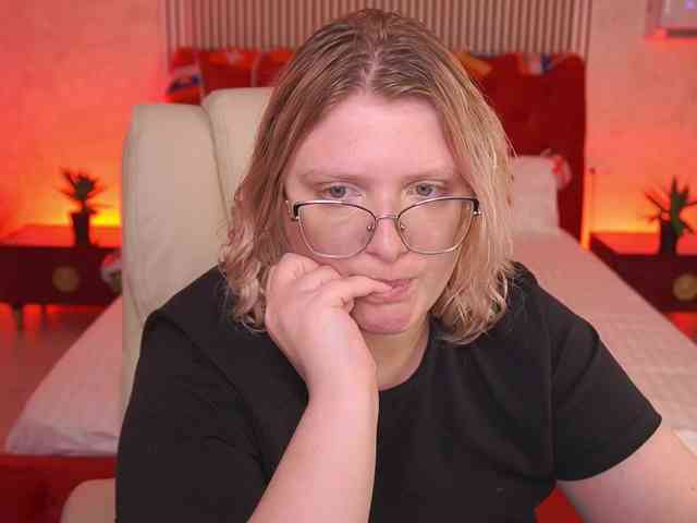 KiraKolobok webcam