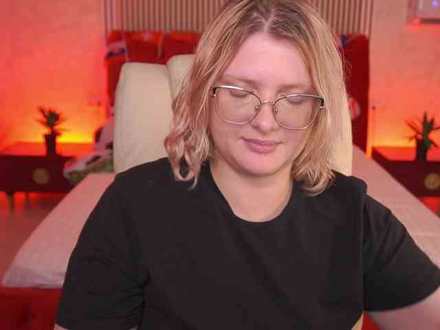 KiraKolobok webcam