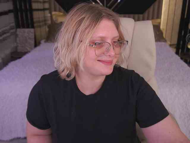 KiraKolobok webcam