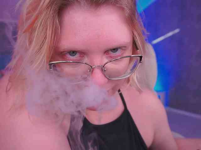 KiraKolobok webcam