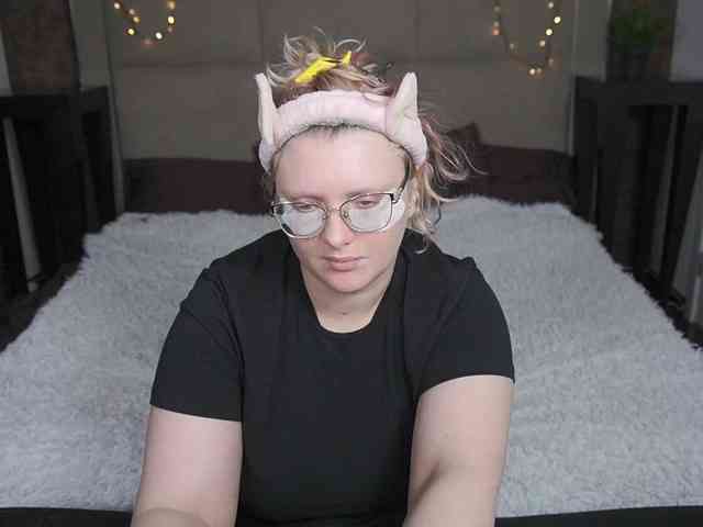 KiraKolobok webcam