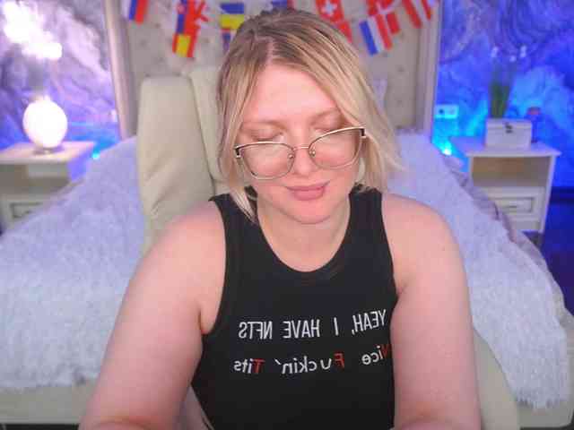 KiraKolobok webcam