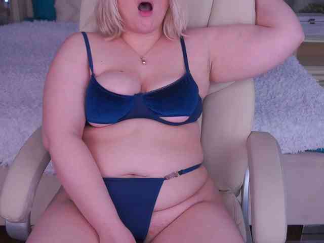KiraKolobok webcam