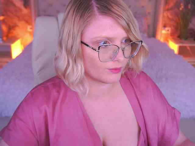 KiraKolobok webcam