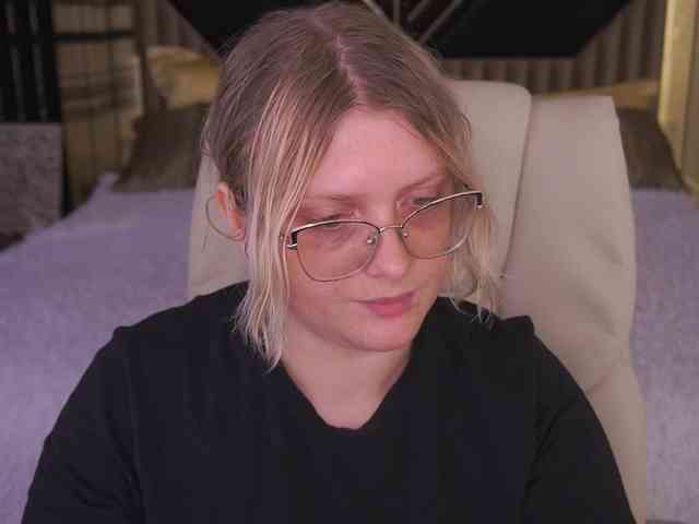 KiraKolobok webcam