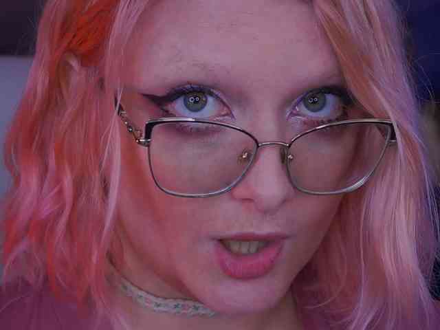 KiraKolobok webcam