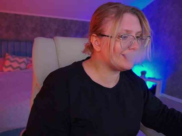 KiraKolobok webcam