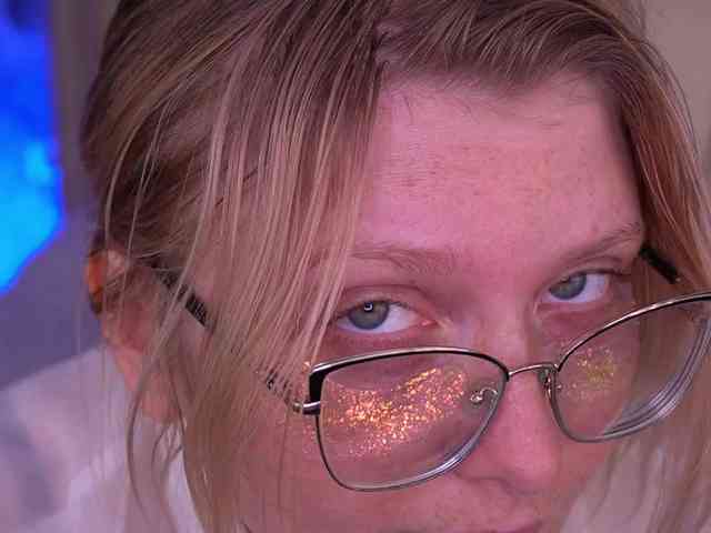 KiraKolobok webcam