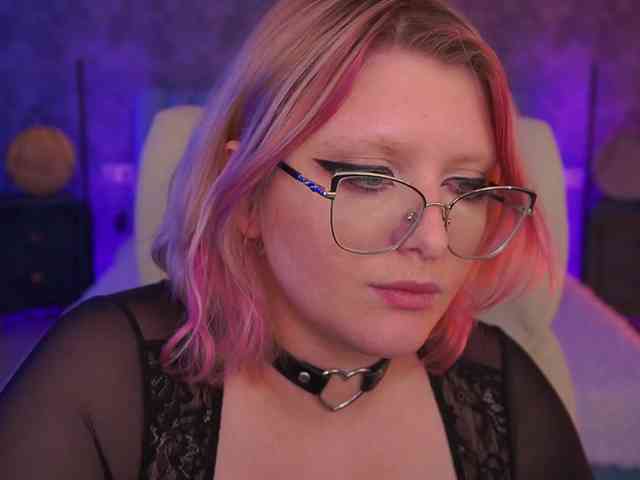 KiraKolobok webcam