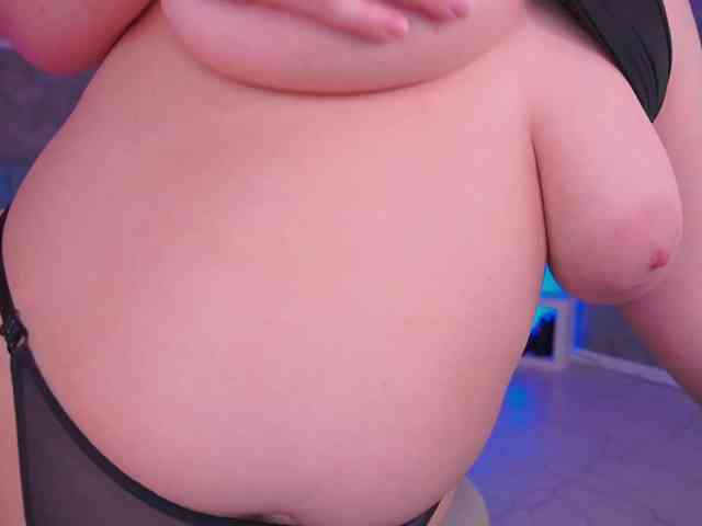 KiraKolobok webcam